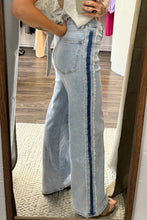 Load image into Gallery viewer, Beau Blue Contrast Stripe Frayed Side Patchwork Jeans