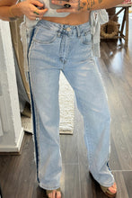 Load image into Gallery viewer, Beau Blue Contrast Stripe Frayed Side Patchwork Jeans

